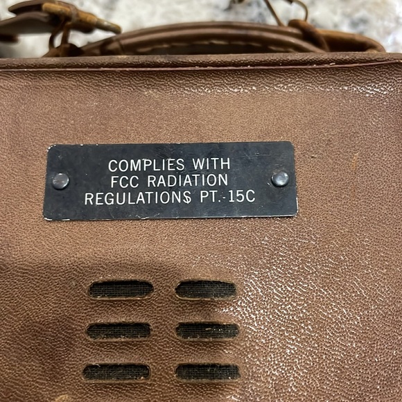 Vintage GE P975D Transistor Portable Radio General Electric AM FM Works Case - Picture 7 of 7